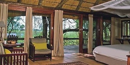 Lianshulu Lodge Muneambuanas Ngoại thất bức ảnh